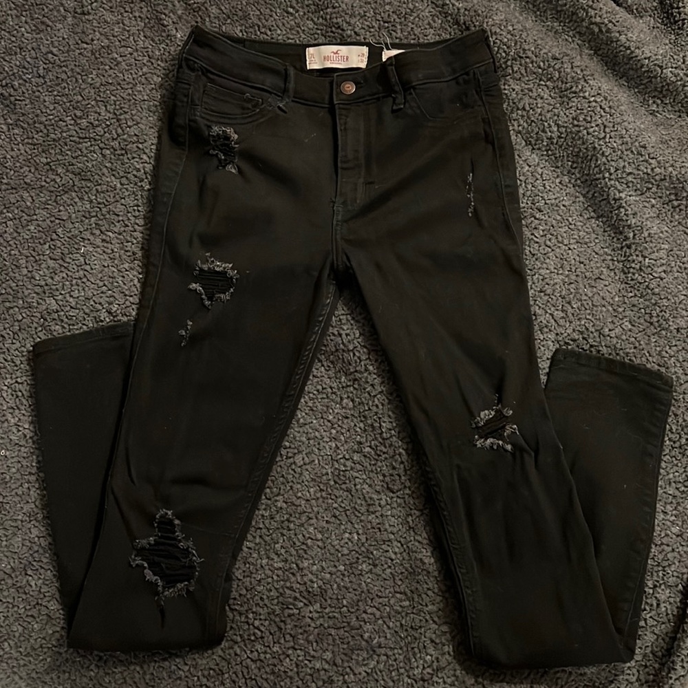 Hollister Black Distressed High Rise Super Skinny Jean - Size: 7 Long